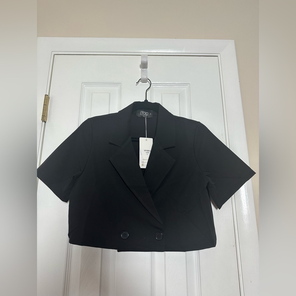 Black Short Sleeve Blazer